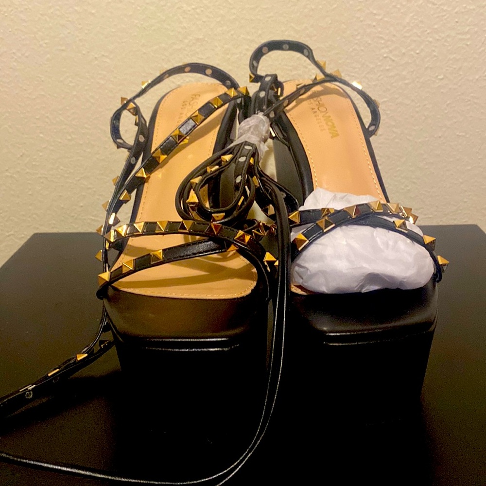 Black, Fashion Nova Keep Walking Wedges